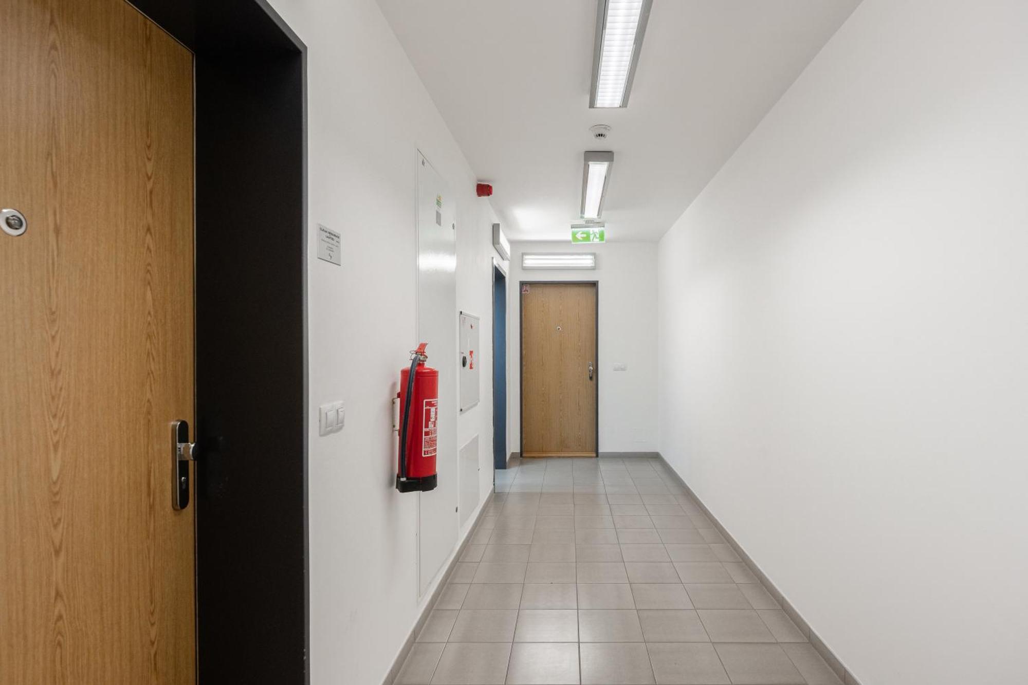 Apartamento Krizikova Down Town With Parking *